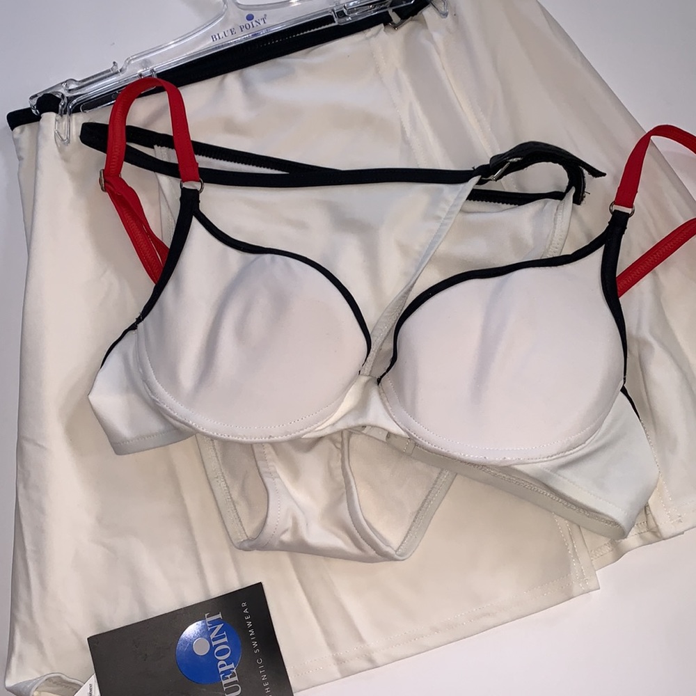 NWT 3-Piece White Padded Underwire Bikini Set